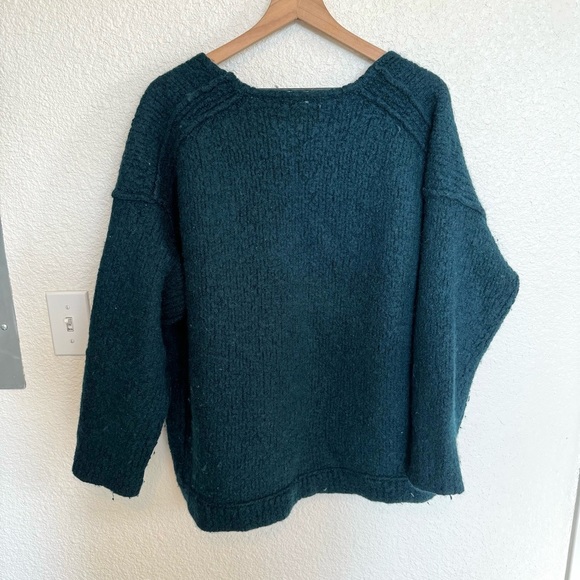 Free People Women's S Lofty Chunky Boucle Knit Oversized Drop Shoulder Sweater - Picture 8 of 10